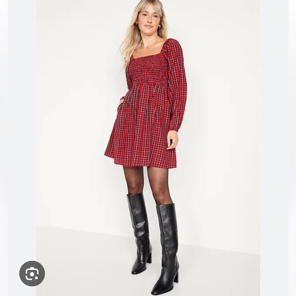 💕3/$25💕 Old Navy Fit & Flare Long-Sleeve Plaid Seersucker Mini Dress - Picture 1 of 6